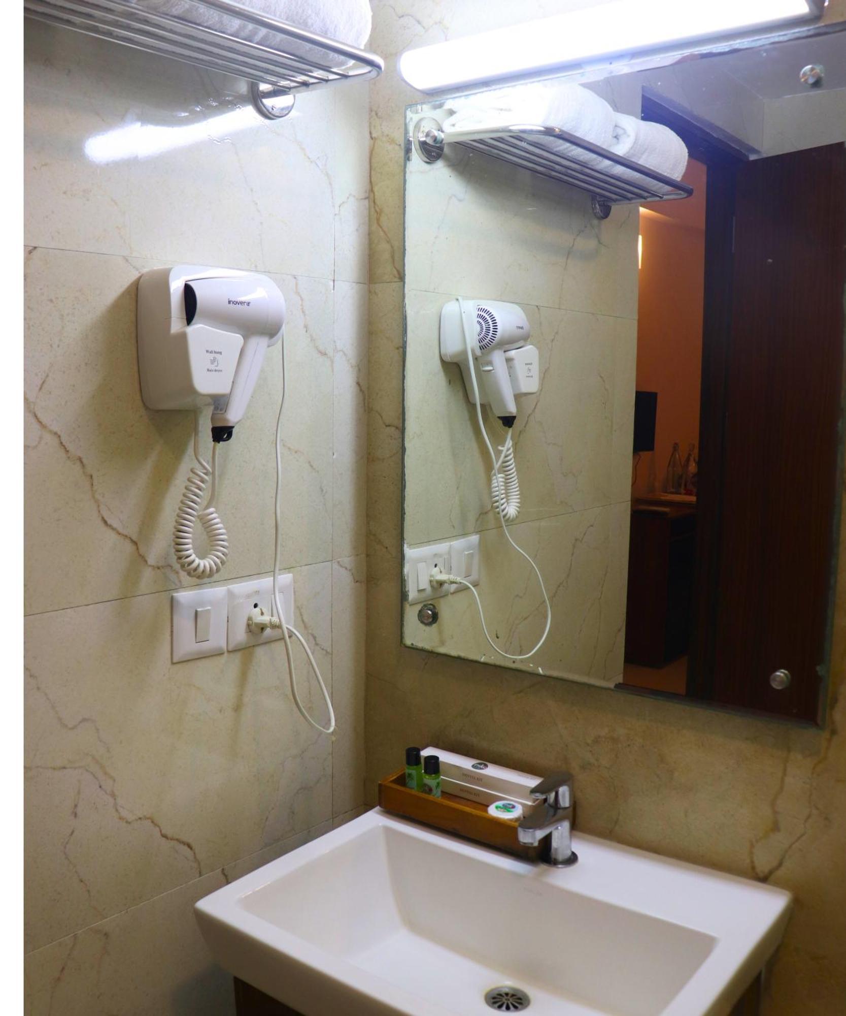 Niko Hotels Kochi Екстериор снимка