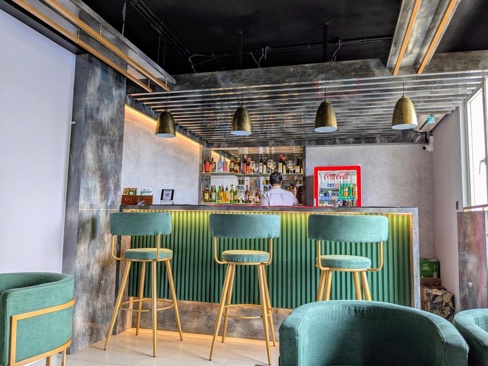 Niko Hotels Kochi Екстериор снимка