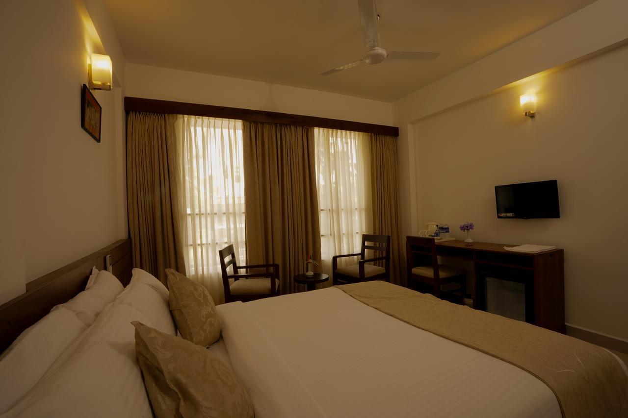 Niko Hotels Kochi Екстериор снимка