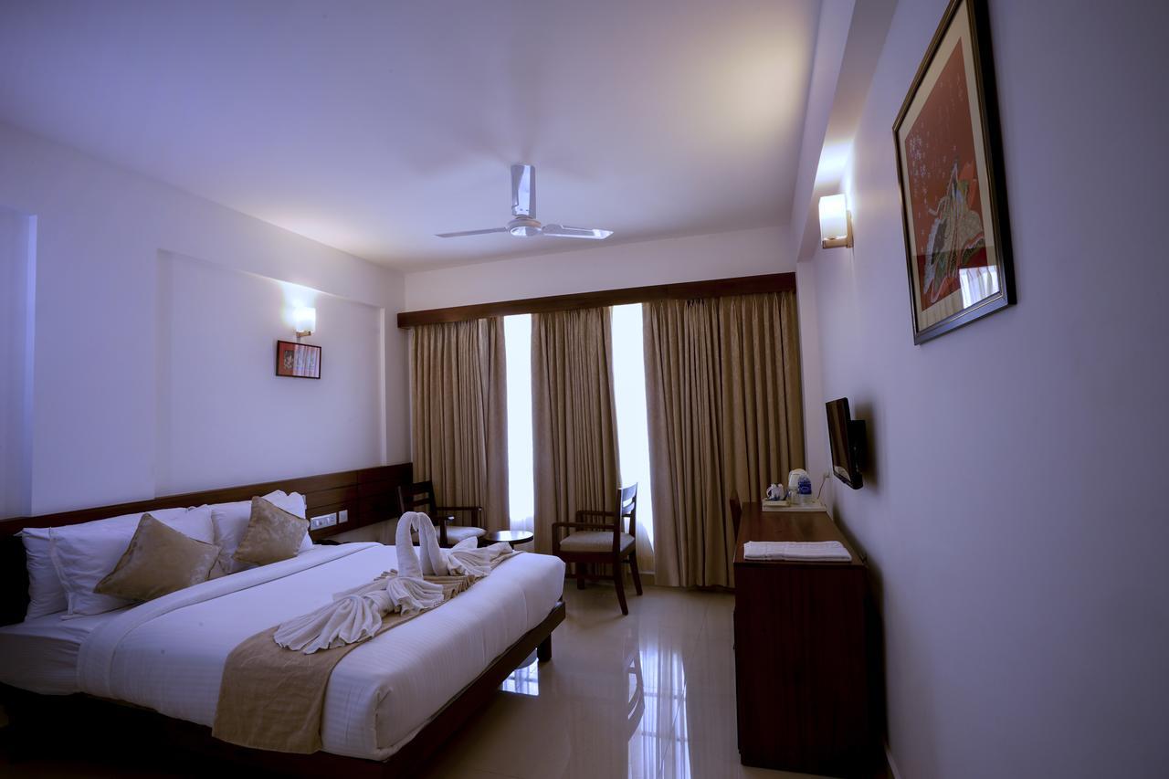 Niko Hotels Kochi Екстериор снимка