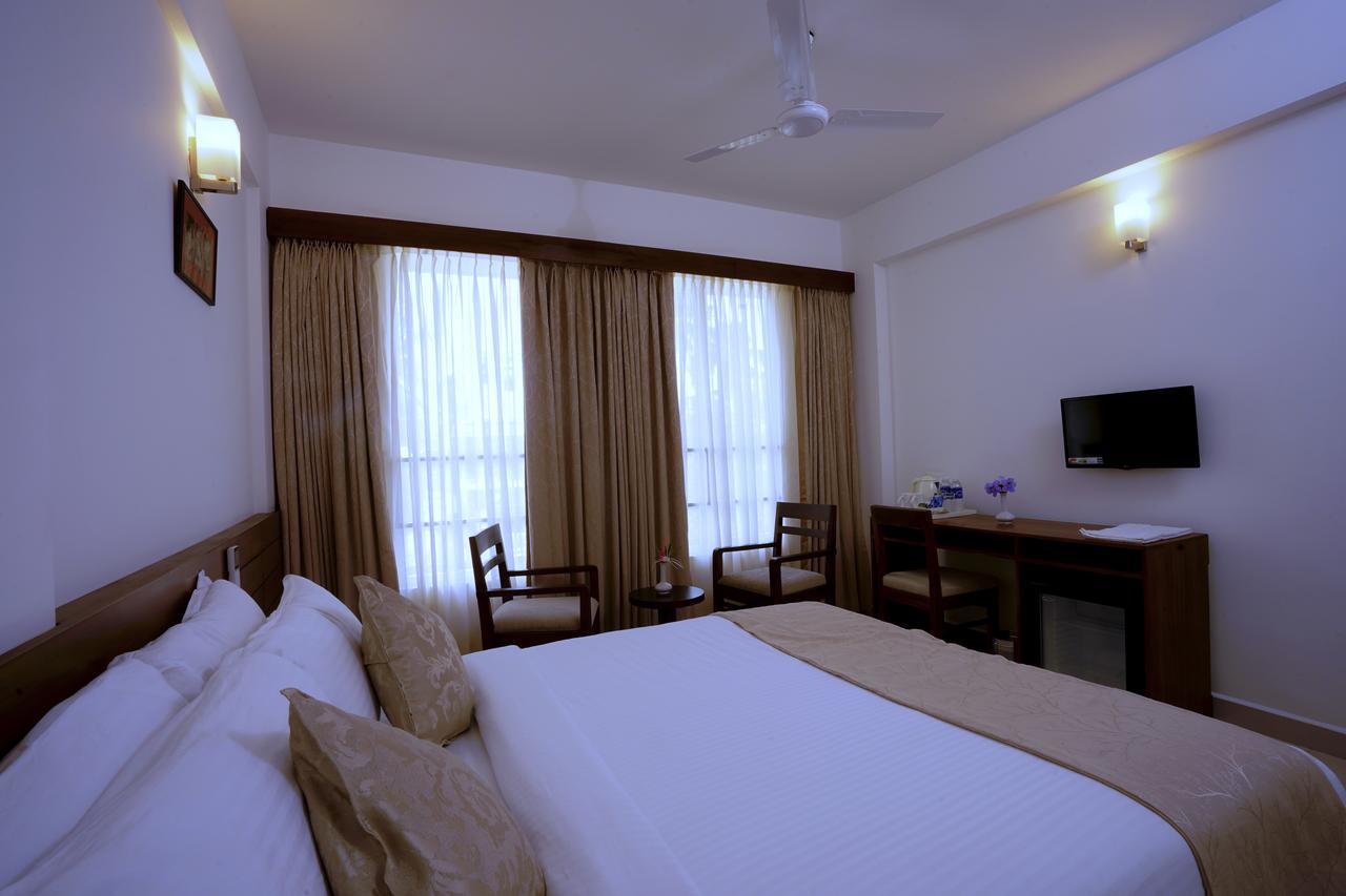 Niko Hotels Kochi Екстериор снимка